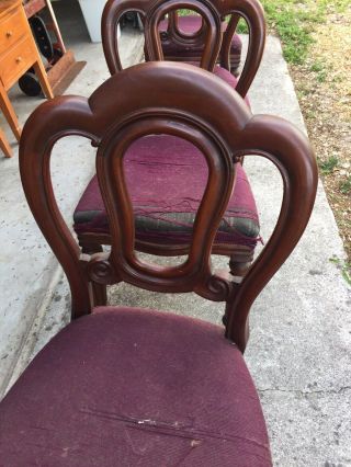 English Victorian Mahogany Extension Table With Two Leaves And 4 Chairs NR 8