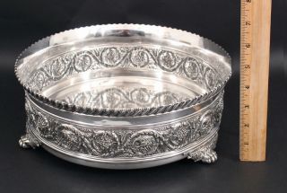 Large Antique Tiffany & Co Silverplate Repousse Paw Feet Center Fruit Bowl,  Nr