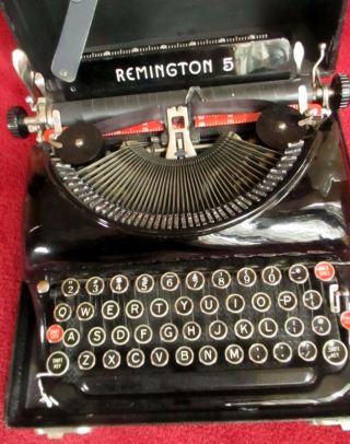 1930 ' S REMINGTON 5 ANTIQUE PORTABLE TYPEWRITER ART DECO SLEEK BLACK w CASE 3