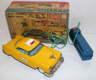 Vintage Linemar Yelow Cab Taxi J - 445 Tin Toy Car Japan Battery Op RC in Orig Box 7