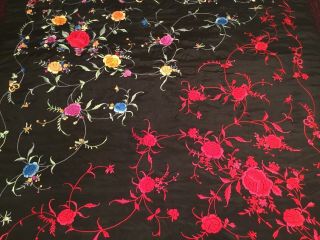 VINTAGE 2 - SIDED CHINESE CANTON EMBROIDERED SILK PIANO SHAWL EMBROIDERY 6