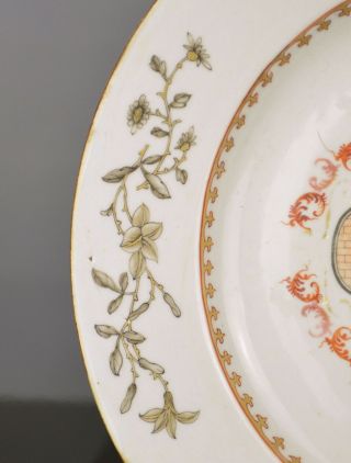 A QUALITY CHINESE QIANLONG PERIOD PLATE WITH EUROPEAN SCENE 6