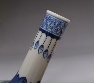 OLD RARE CHINESE BLUE AND WHITE PORCELAIN KYLINVASE (E150) 8