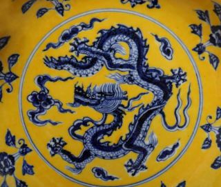 OLD RARE CHINESE BLUE AND WHITE PORCELAIN DRAGON DISH WITH XUANDE MARK (E120) 5