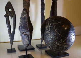 INSTANT PAPUA GUINEA (PNG) SEPIK COLLECTION…WITH STANDS 2