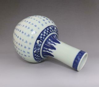 RARE OLD CHINESE BLUE AND WHITE PORCELAIN VASE WITH KANGXI MARKED (E131) 5