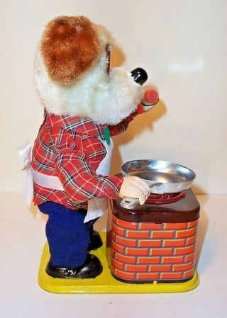 1950s BATTERY OPERATED BURGER CHEF DOG TIN LITHO PIGGY COOK ' S BBQ BUDDY MIB 5
