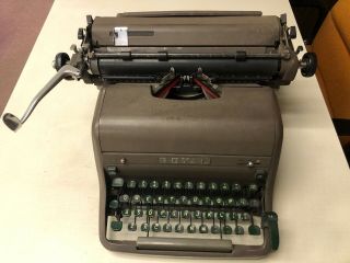 Vintage Royal Typewriter Model Hh