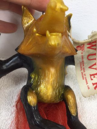 Vintage 1966 Oily Jiggler Russ Berrie Bros Yellow Black Wuver Wolf Canada tail 7