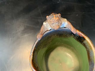 SCARCE ANTIQUE JAPANESE SUMIDA GAWA SIGNED SMALL POTTERY CUP WITH MONKEY 2