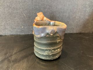 SCARCE ANTIQUE JAPANESE SUMIDA GAWA SIGNED SMALL POTTERY CUP WITH MONKEY 8