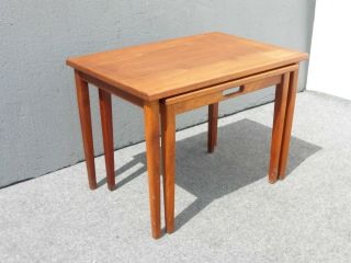 Pair Vintage Danish Mid Century Modern Nesting Tables w Handles 3