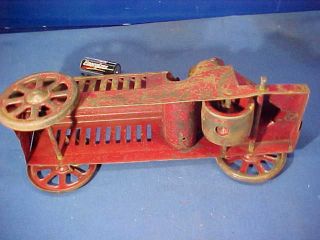 Early 20thc SCHIEBLE Tin Litho HILL CLIMBER Toy BOAT TAIL RACE CAR w Driver 4