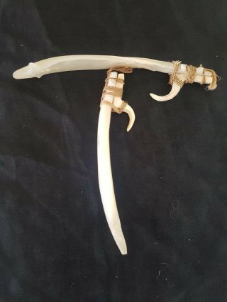 Tribal Polynesian Pacific Island Hawaiian MOP fishing hook or lure Bone Antique 2