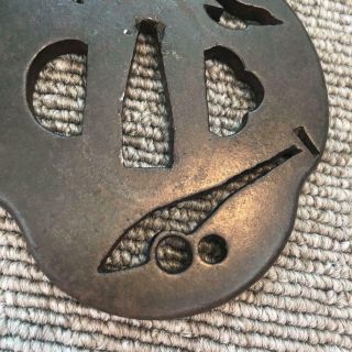 Moon Swallow 8.  19 cm Japanese Tsuba Samurai Katana Sword Guard Antique Rare A0 8