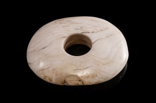 very important Boiken WENGA primitive shell ring currency with a weight of 5 kg 4