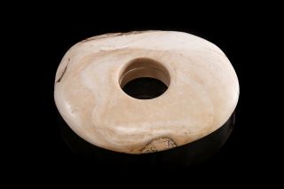 very important Boiken WENGA primitive shell ring currency with a weight of 5 kg 5