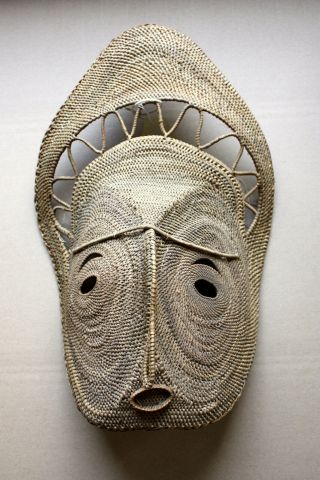 large expressive Yam mask with great provenance 2
