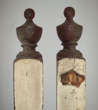 Antique Vtg 19th C 1840s Pair Federal Split Newel Posts Urn Finials Great Paint