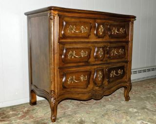 Henredon Villandry 3 drawer Walnut commode chest Louis XV country French style 2