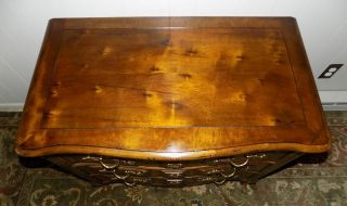 Henredon Villandry 3 drawer Walnut commode chest Louis XV country French style 5
