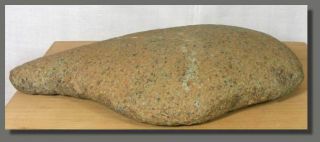 UNUSUAL GRINDING STONE,  26cm/10inches,  NEOLITHIC,  SAHARA,  5000 years 7