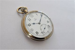 1940 ' S OMEGA MILITARY 15 JEWELLED SWISS LEVER POCKET WATCH IN ORDER 2