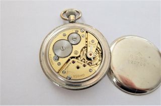 1940 ' S OMEGA MILITARY 15 JEWELLED SWISS LEVER POCKET WATCH IN ORDER 7