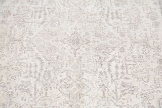 Geometric Light Color Ivory Silver Persian Low Pile Oriental Distressed Rug 8x11 4