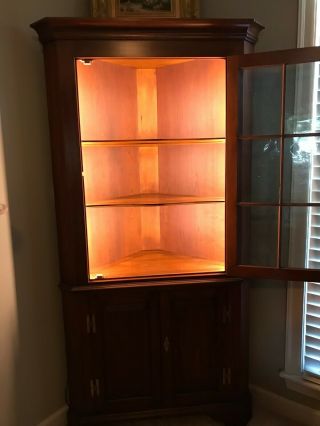 Henkel - Harris Cherry Corner Cabinet,  Lighted,  Ripple Glass, 4