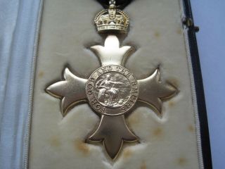 MOST ORDER OF THE BRITISH EMPIRE MEDAL,  OBE,  GARRARD & CO,  1919 HALLMARK 2