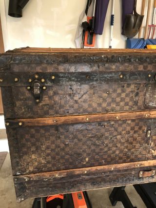 LOUIS VUITTON DAMIER ANTIQUE STEAMER TRUNK CHECKERBOARD COFFEE TABLE 2