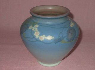 Rookwood Pottery Vellum Flower Decorated Vase 2831 1925 Fred Rothenbusch 5 1/2 "