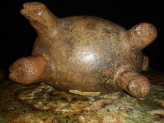 Large pre columbian mayan pottery authentic. 11