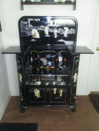Oriental Black Lacquer Bar/Cabinet 2