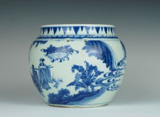 Fine & rare Chinese Transitional porcelain potiche with figures,  Chongzhen 1640 3