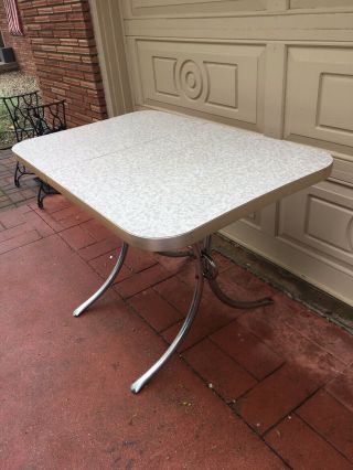 Vintage 1960’s Retro Formica Dinette Kitchen Table.  w/ Leaf — - 48 X 30 8