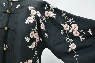 Exquisite Chinese Silk Embroidered Turn of the Century Embroidered Robe 5