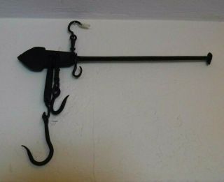 ANTIQUE CAST IRON MEAT HAY SCALE & WEIGHT 3 HOOKS 1 TO 50LBS 1800 ' s NOTCHED ARM 6