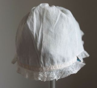 Antique18th century fine linen baby cap with Valenciennes bobbin lace border 8