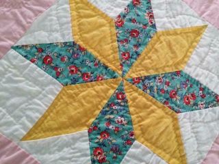 Vintage Feedsack Fabric Star Quilt 30 ' s 40 ' s Floral Novelty Pink Accents 72x94 7