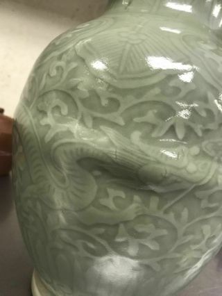 Chinese Antique LongQuan Green Glaze Dragon Vase 3