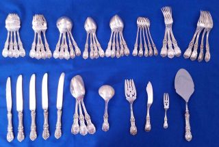 REED & BARTON FRANCIS I STERLING SILVER 60.  4 ozt 47 piece set 10