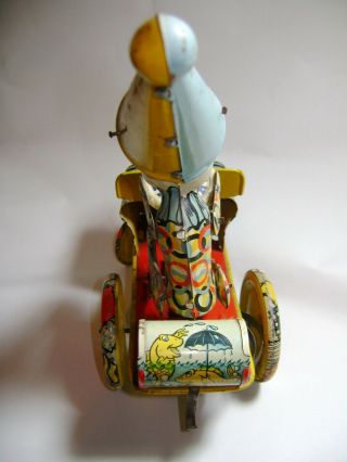Vintage Unique Art Mfg Co.  Artie The Clown Car Tin Litho Wind Up Toy U.  S.  A 10