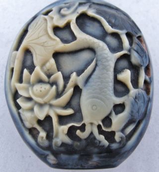 2 Vintage Chinese Carved Black & White Resin Snuff Bottles w/ Dragons & Koi Fish 11
