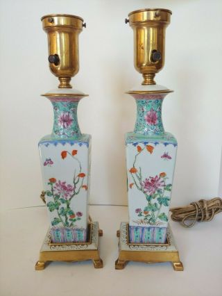 Stunning Antique Chinese Famille Rose Porcelain Lamps Pair Republic Period. 5