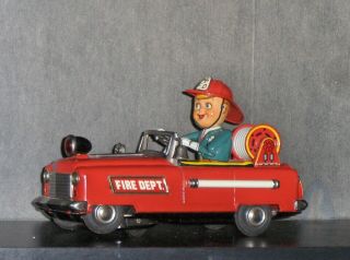 1950 ' s Japan TN Nomura Fire Chief Car Tin B/O Toy,  great 10