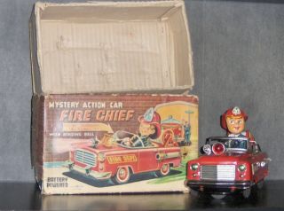 1950 ' s Japan TN Nomura Fire Chief Car Tin B/O Toy,  great 6