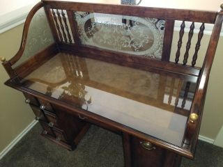 VINTAGE EXECUTIVE DESK LEATHER TOP AND ETCHED GLASS BACK 3