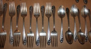 Vintage 1950 Gorham LILY OF THE VALLEY 44 Piece Sterling Silver Flatware Set 3